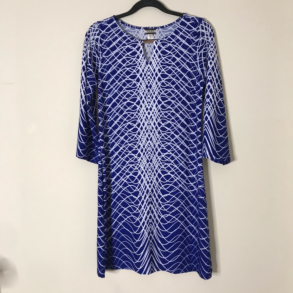 EUC BLUE AND WHITE GEO PRINT DRESS SIZE MEDIUM